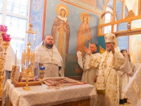 Митрополит Герман освятил престолы в Новодворском храме Свято-Троицкого женского монастыря