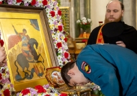 В Курскую митрополию был принесен ковчег с мощами великомученика Георгия Победоносца