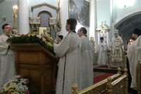Запись прямой трансляции Пасхального богослужения из Знаменского кафедрального собора Курска
