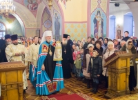 Божественная литургия во Введенском храме архиерейского подворья
